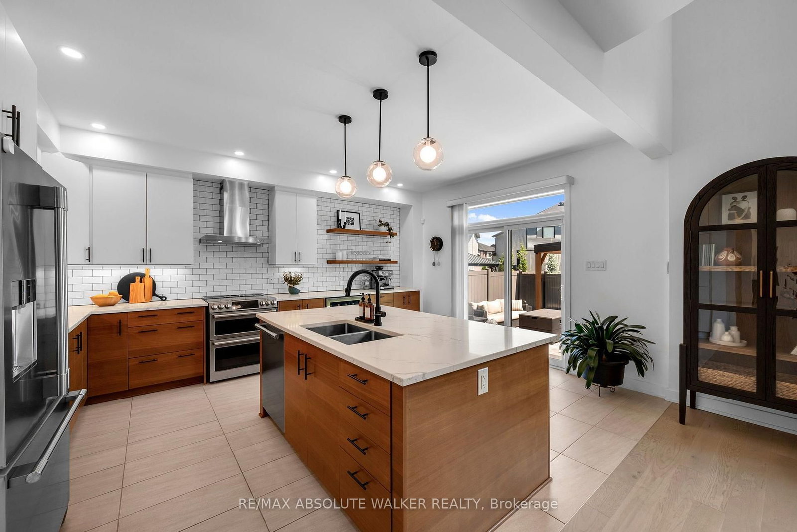 104 Heirloom Street • Ottawa, ON photo 11