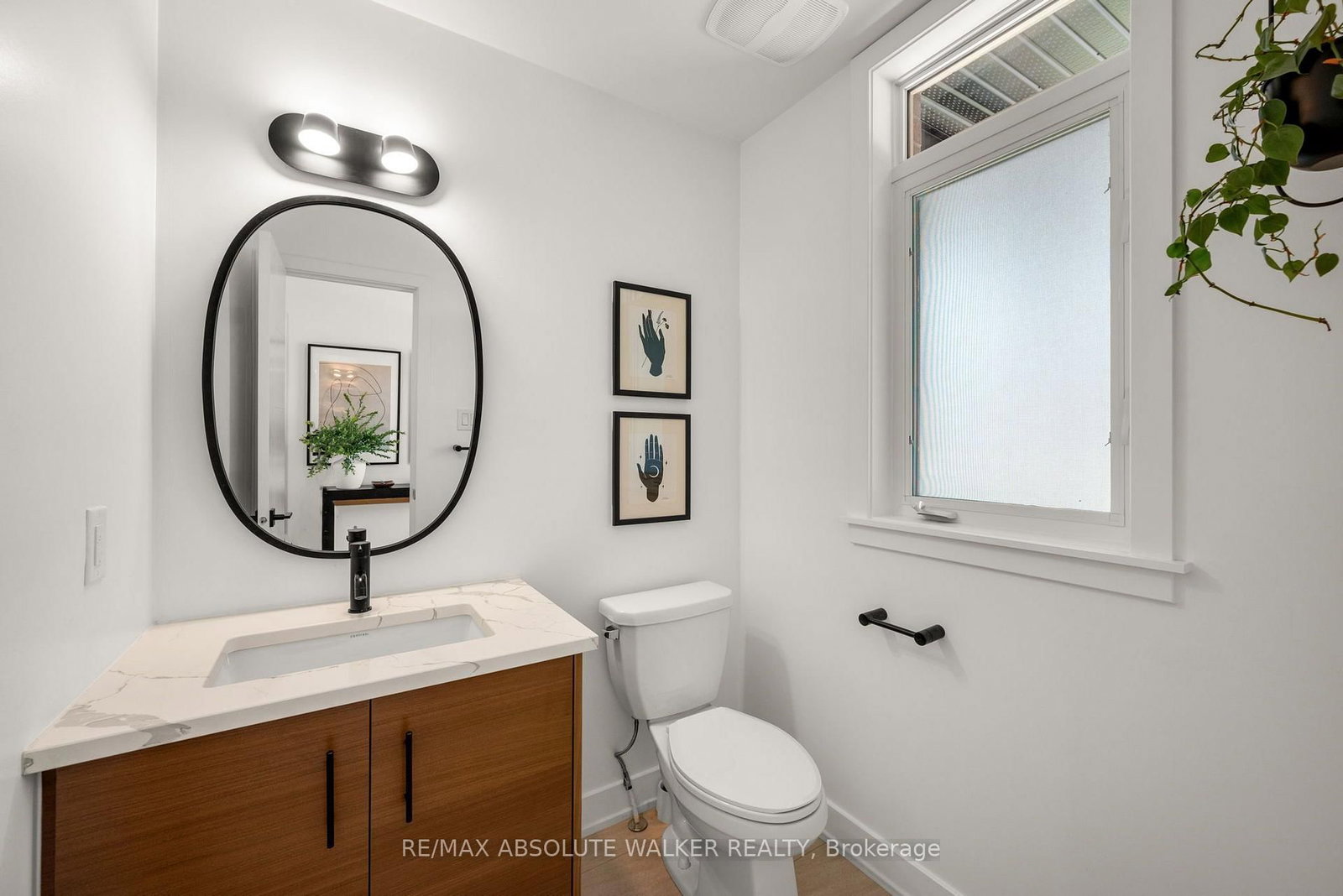 104 Heirloom Street • Ottawa, ON photo 17
