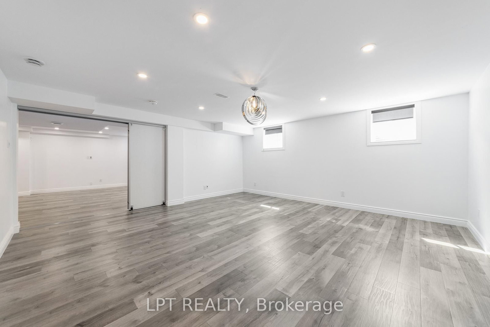 67 BRISTLING Crescent • Ottawa, ON photo 36