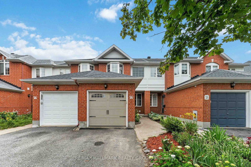 16 Central Park Drive