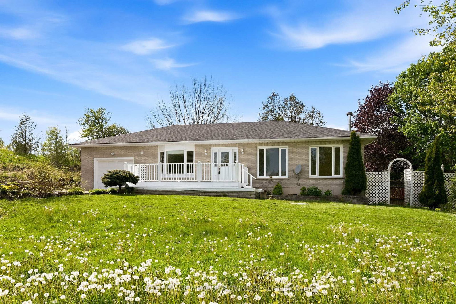 9078 Wellington Rd 124 • Erin, ON photo 2