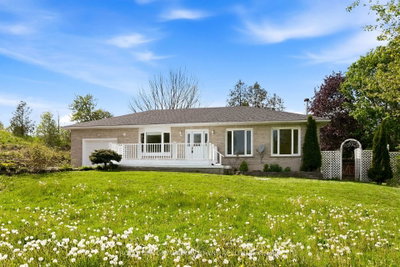 9078 Wellington Rd 124 • Erin, ON photo 2