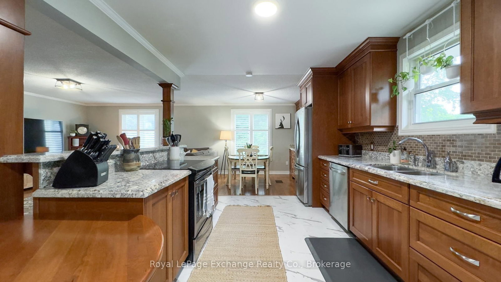 29 Anne Marie Crescent • Huron-Kinloss, ON photo 8
