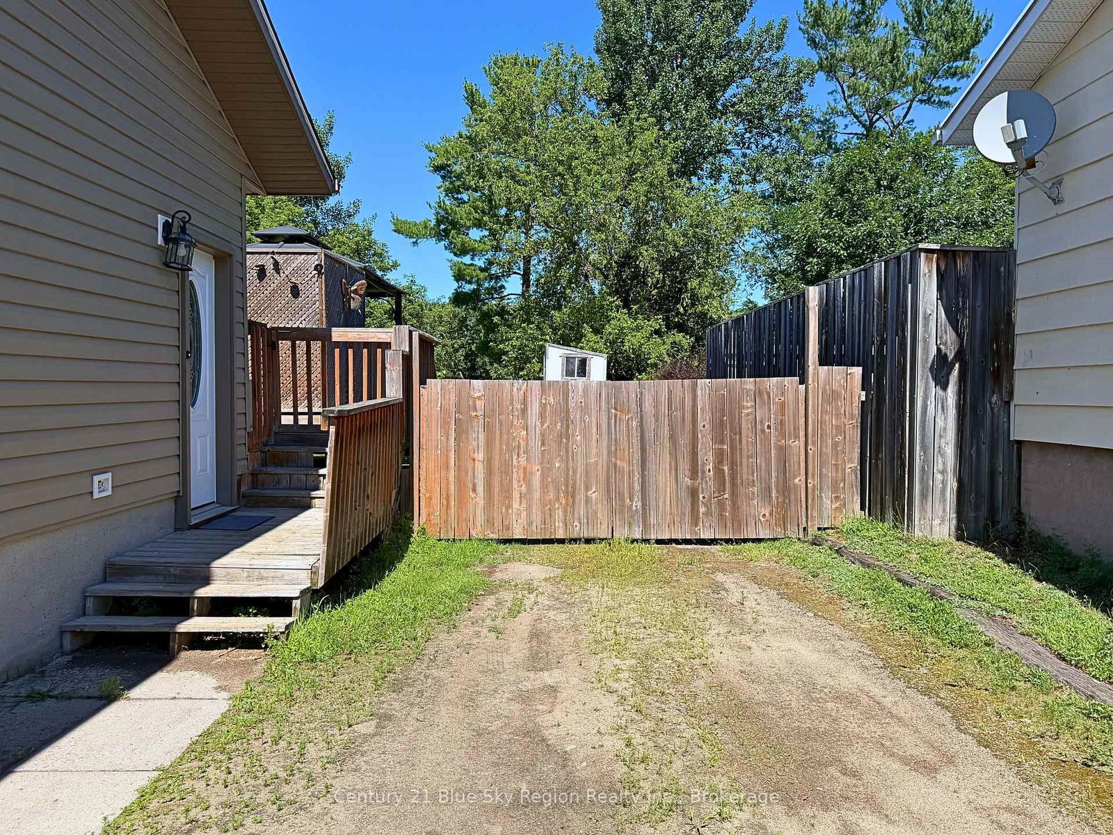 940 Lily Street • Mattawa, ON photo 32