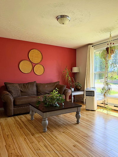 940 Lily Street • Mattawa, ON photo 7