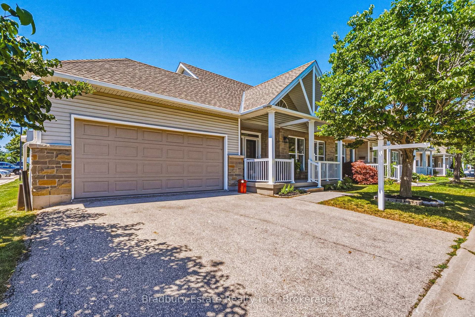 20 Kitty Murray Lane • #23 • Hamilton, ON photo 1