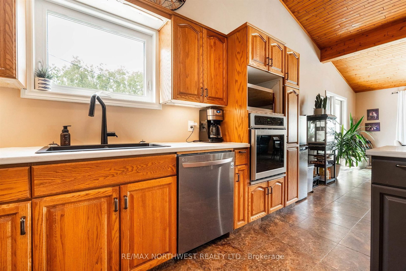 29 Amethyst Street • Kenora, ON photo 19