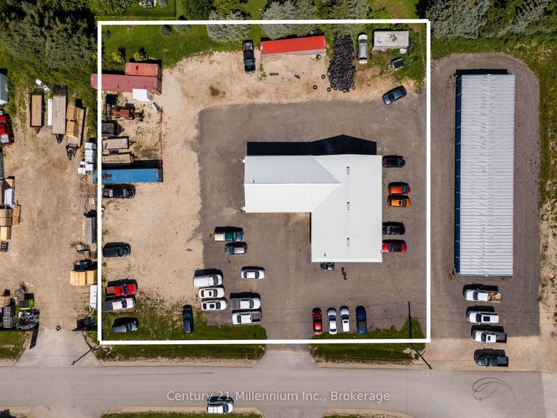 42 Hanbury St photo 2