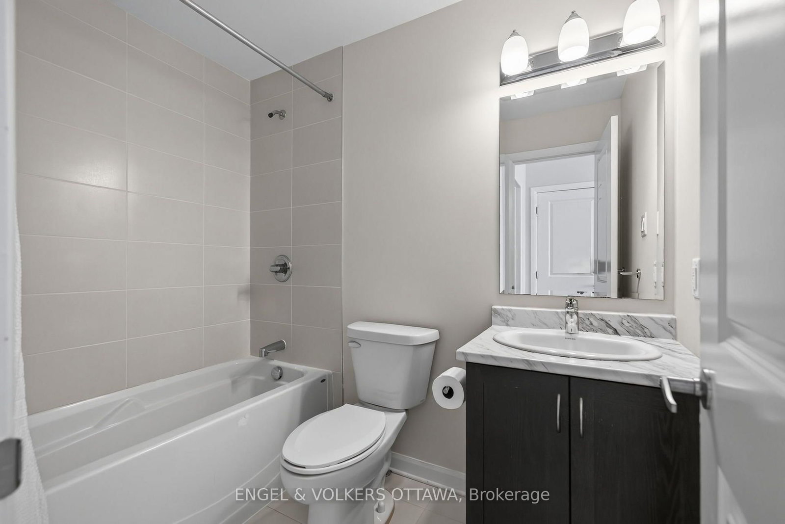547 Clemency Crescent • Ottawa, ON photo 22