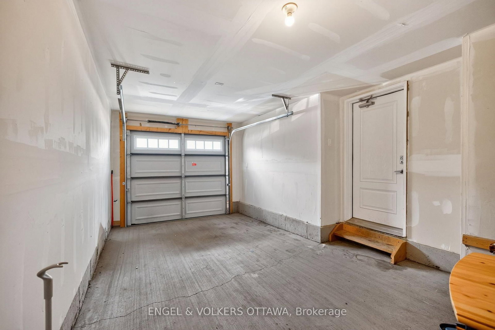 547 Clemency Crescent • Ottawa, ON photo 26