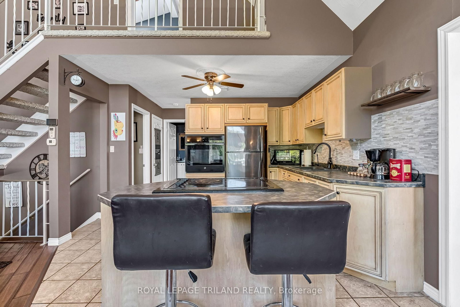 23 DURHAM Street • Newbury, ON photo 18