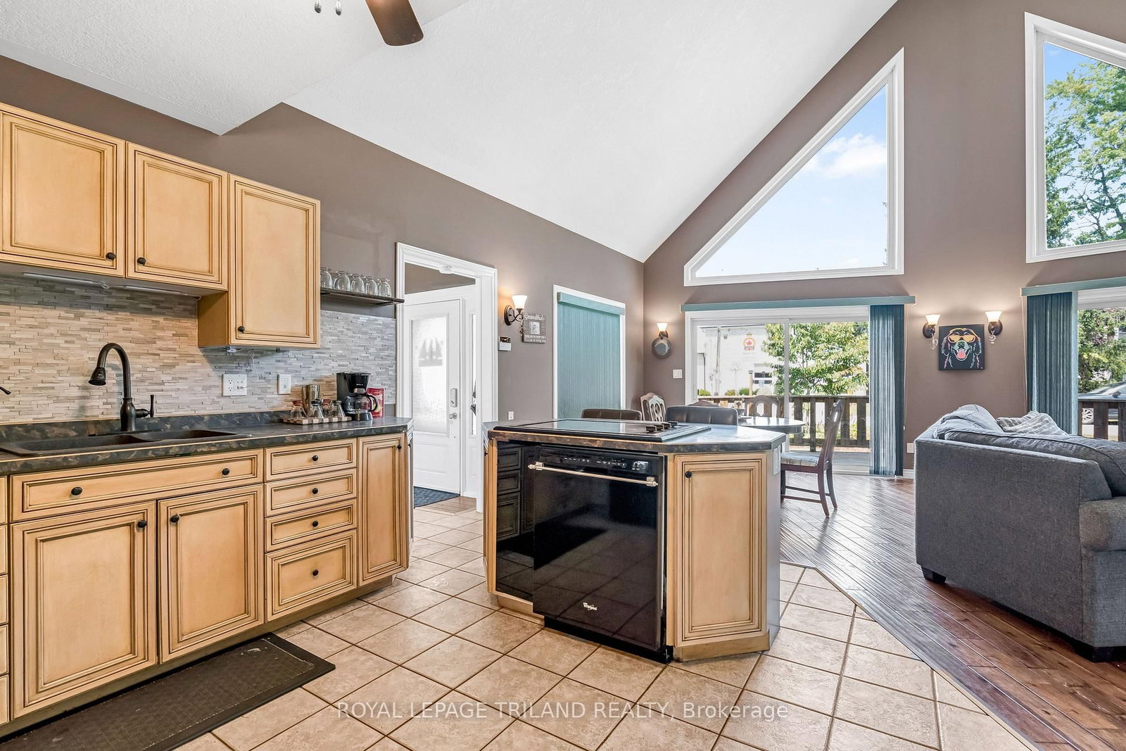 23 DURHAM Street • Newbury, ON photo 21