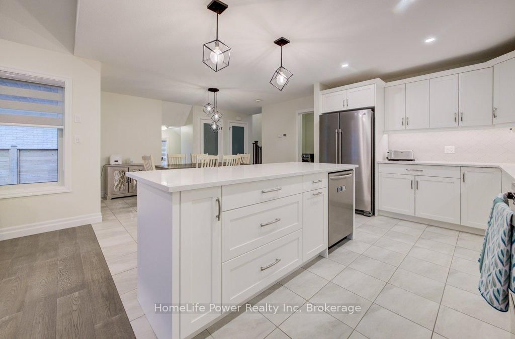 4 Livingston Drive • Tillsonburg, ON photo 13
