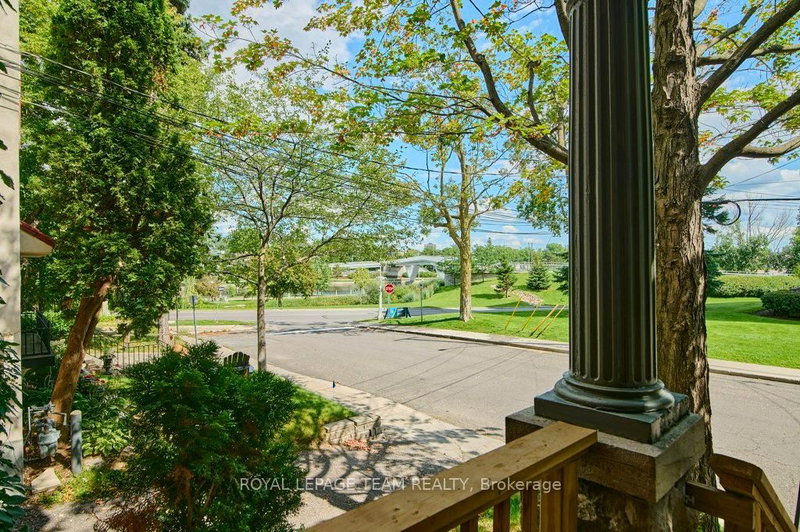 7 Third Avenue