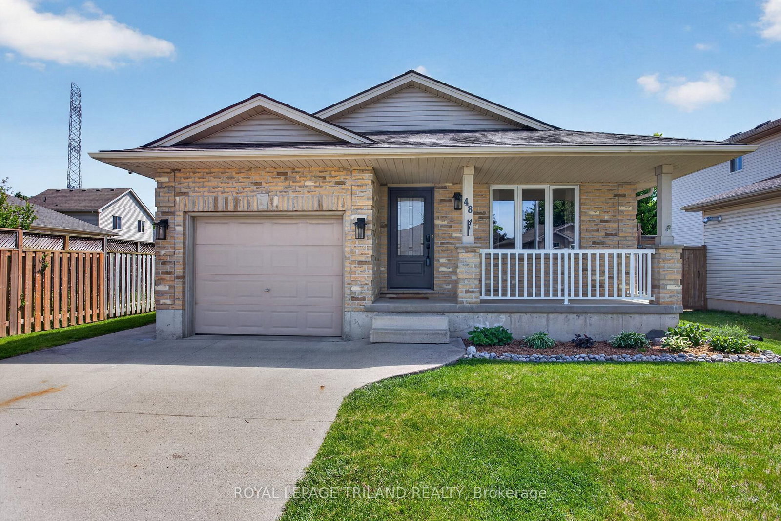 48 Cottonwood Drive • St. Thomas, ON photo 1