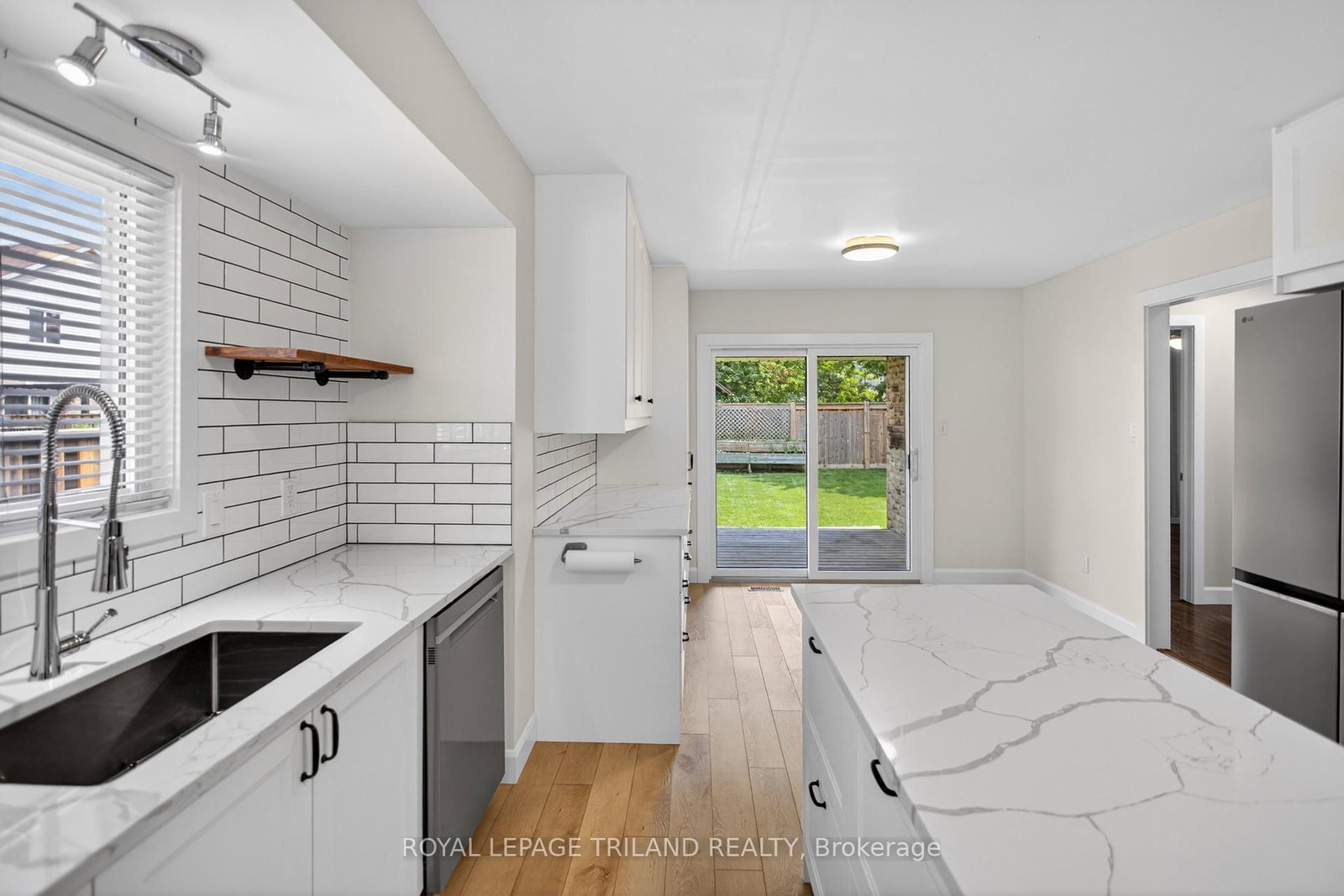 48 Cottonwood Drive • St. Thomas, ON photo 12