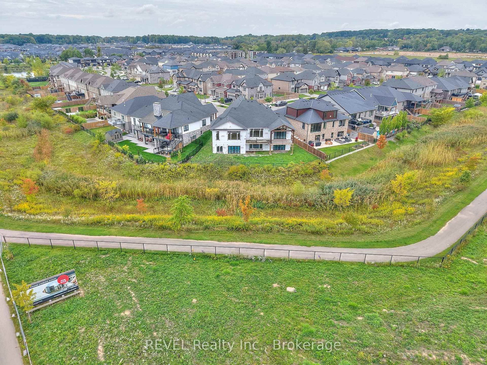62 BERGENSTEIN Crescent • Pelham, ON photo 11