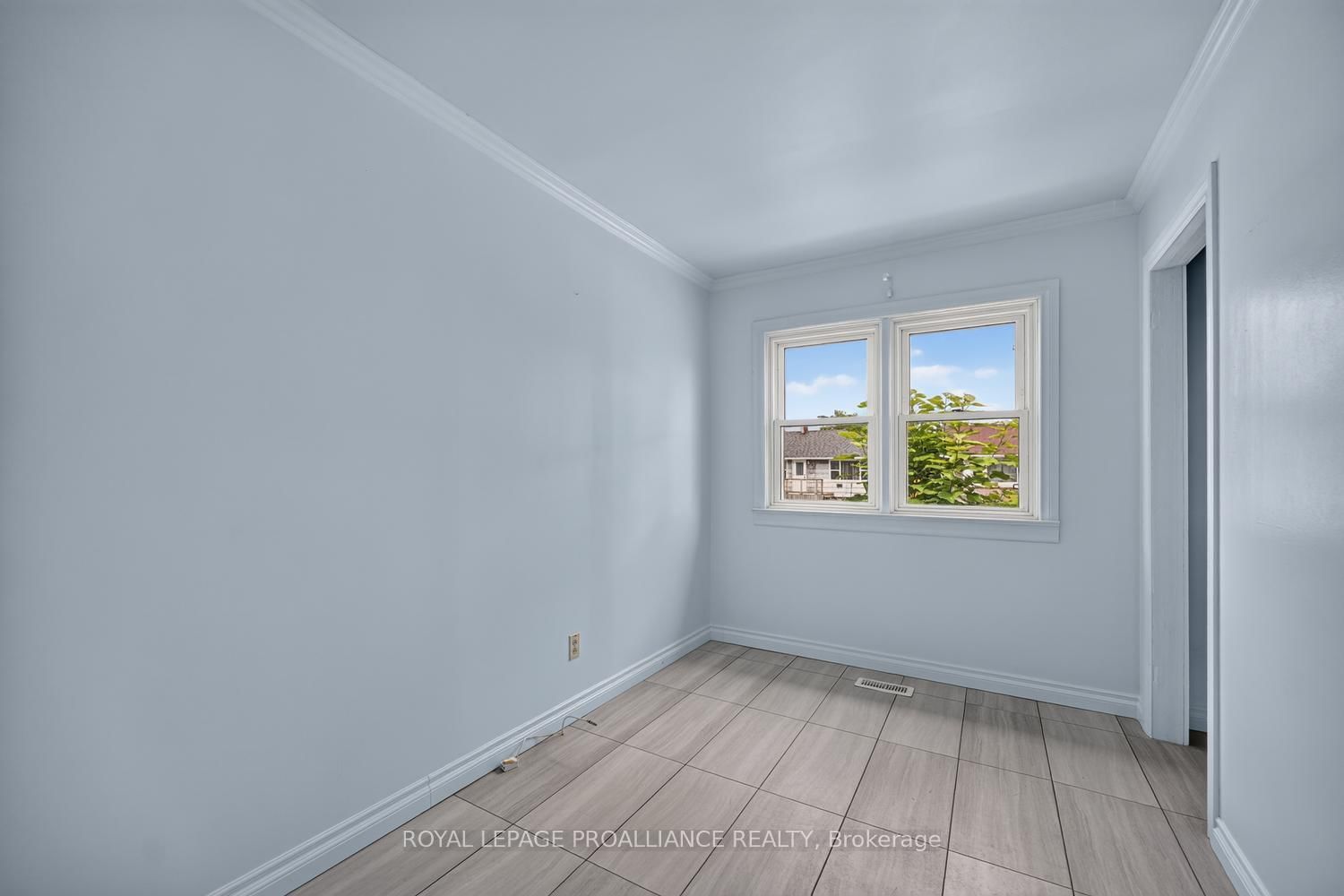 40 Aldershot Avenue • Brockville, ON photo 13