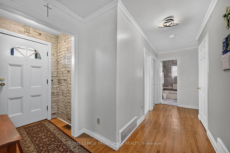 40 Aldershot Avenue