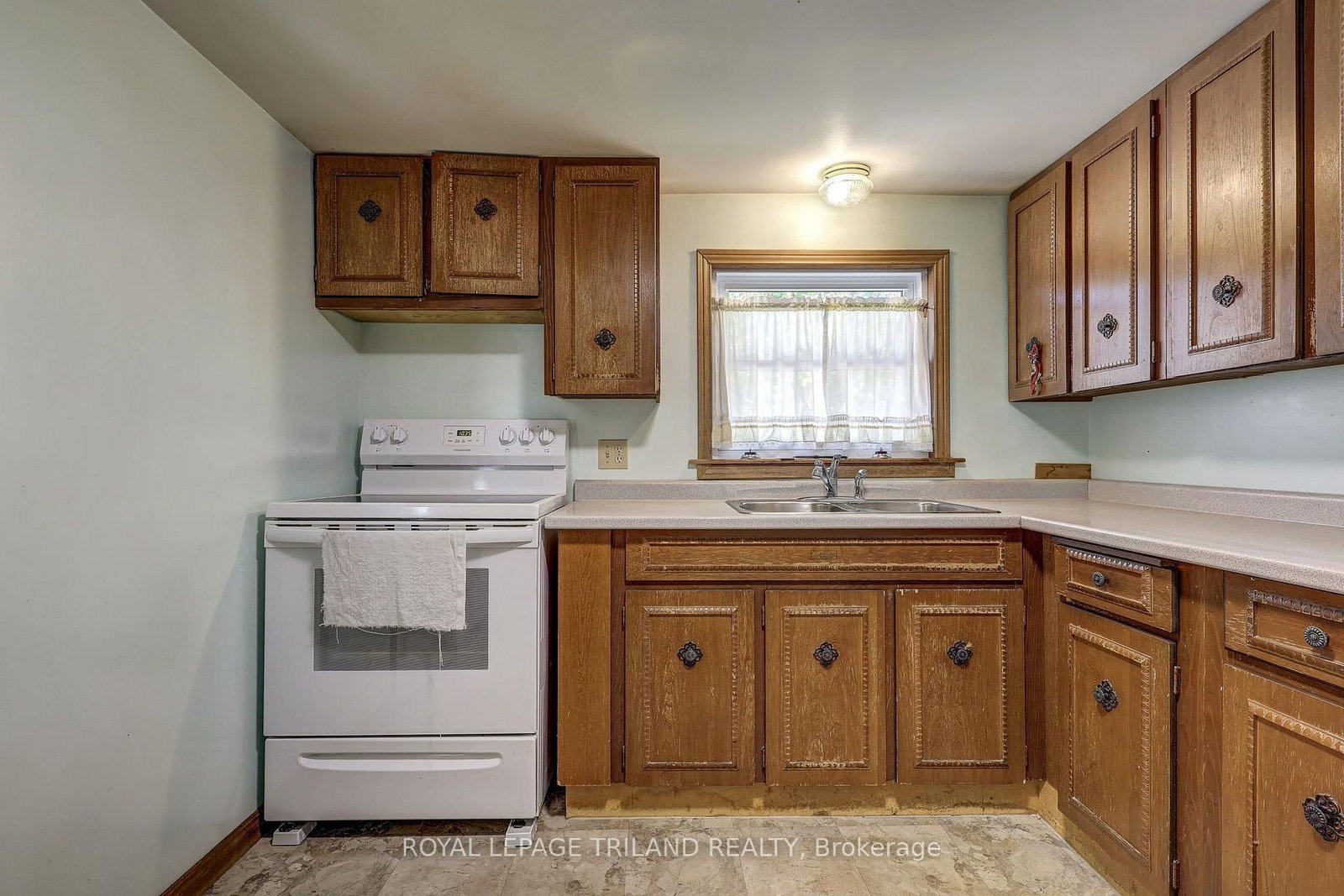 178 Balaclava Street • St. Thomas, ON photo 39