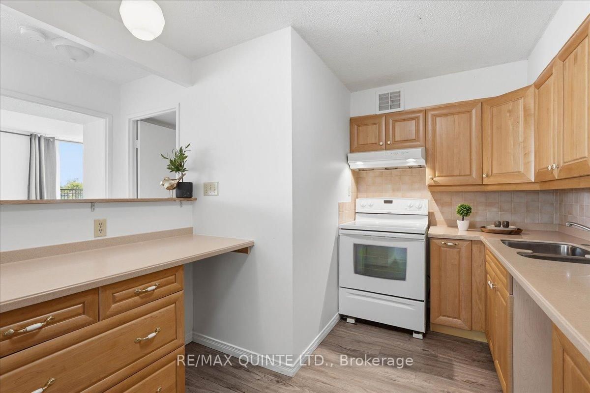 344 Front Street • #201 • Belleville, ON photo 11