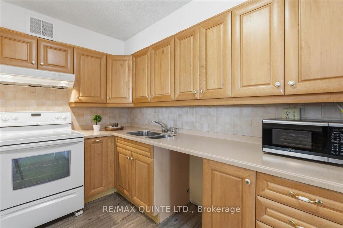 344 Front Street • #201 • Belleville, ON photo 12