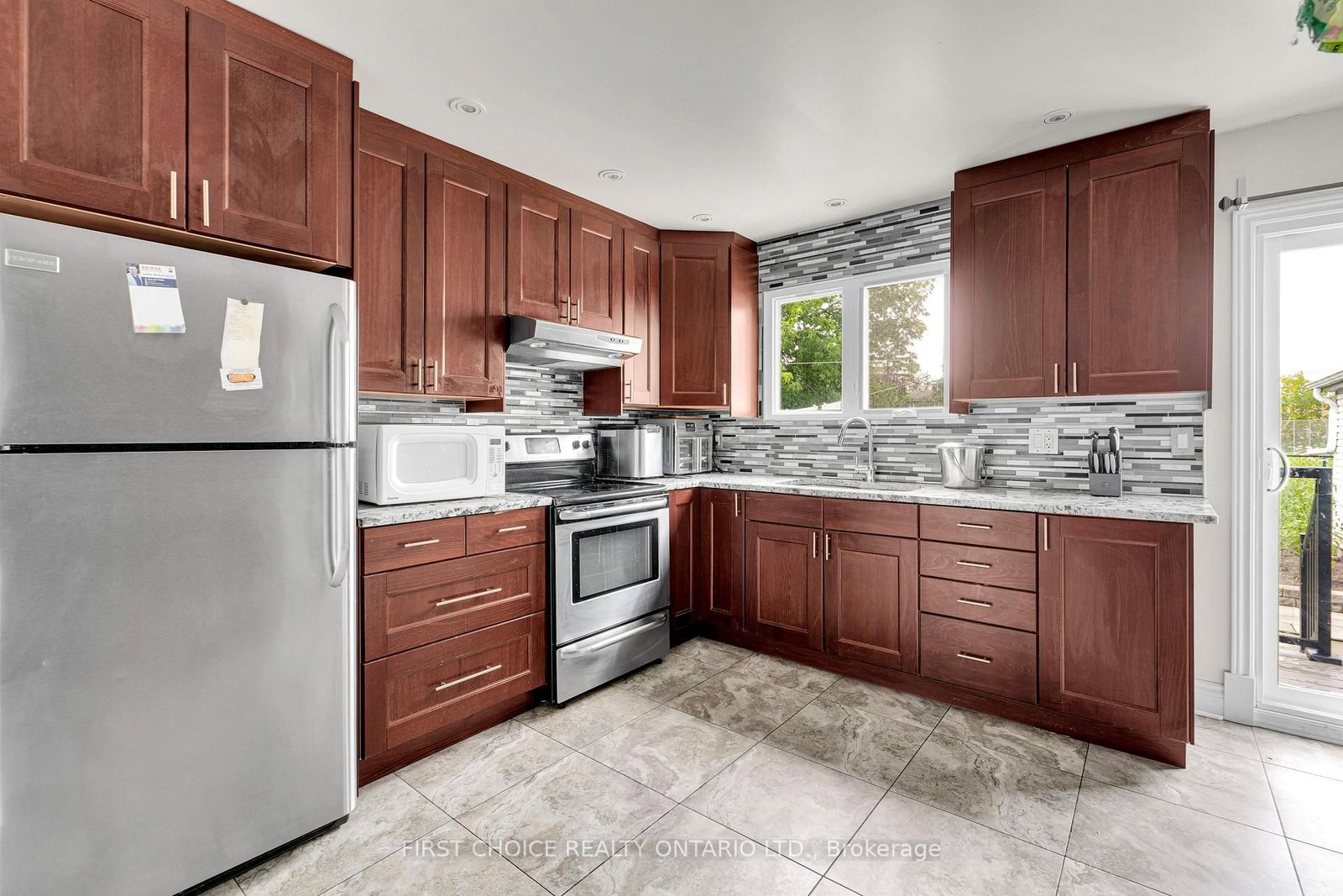 1442 Claymor Avenue • Ottawa, ON photo 27