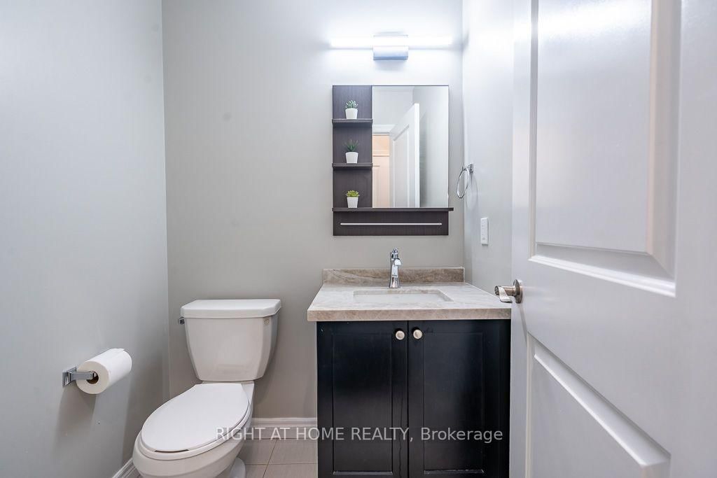 10 Cittadella Boulevard • Hamilton, ON photo 13