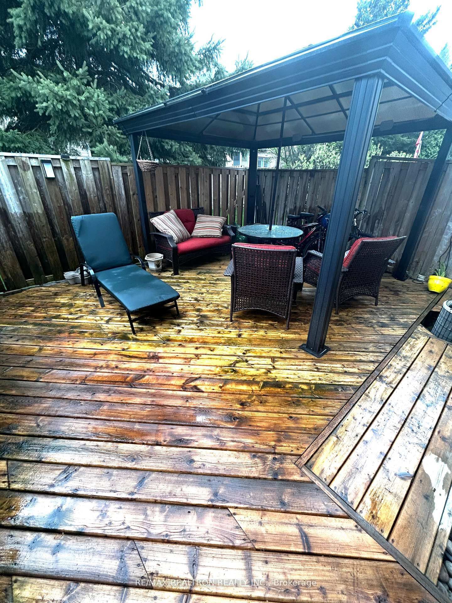 81 Valridge Drive • #35 • Hamilton, ON photo 17