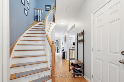 81 Valridge Drive • #35 • Hamilton, ON photo 8