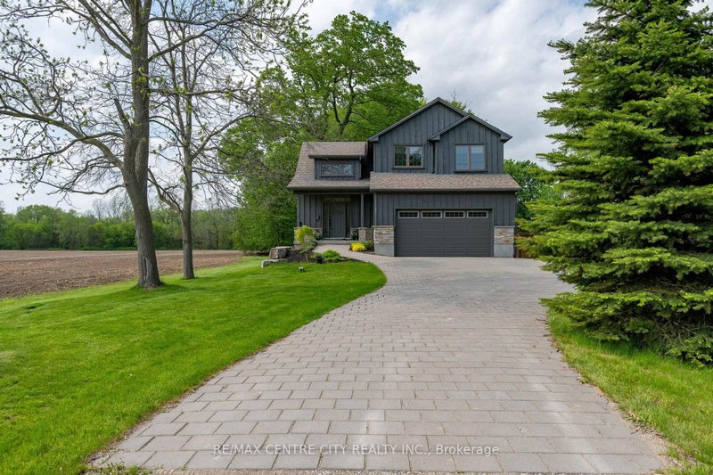 2580 Dundas Street