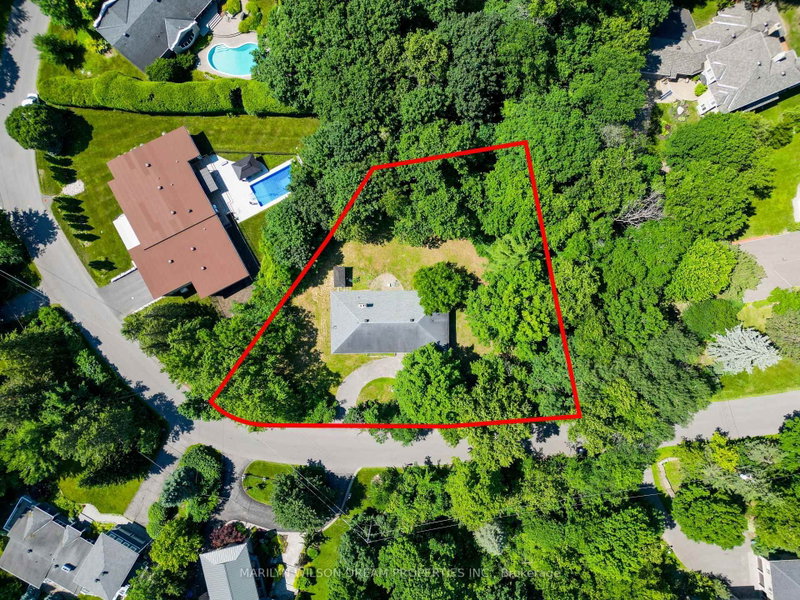 10 Cedar Road