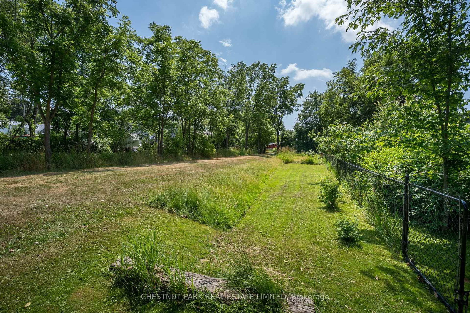 Listing Image 43