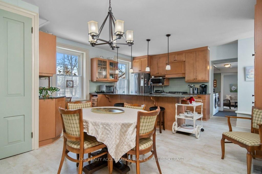 232 Dundas Street W • Greater Napanee, ON photo 12