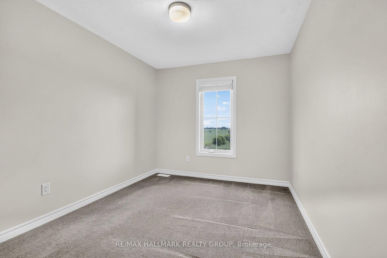 235 Hibernian Walk • Ottawa, ON photo 21