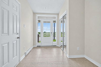 235 Hibernian Walk • Ottawa, ON photo 3