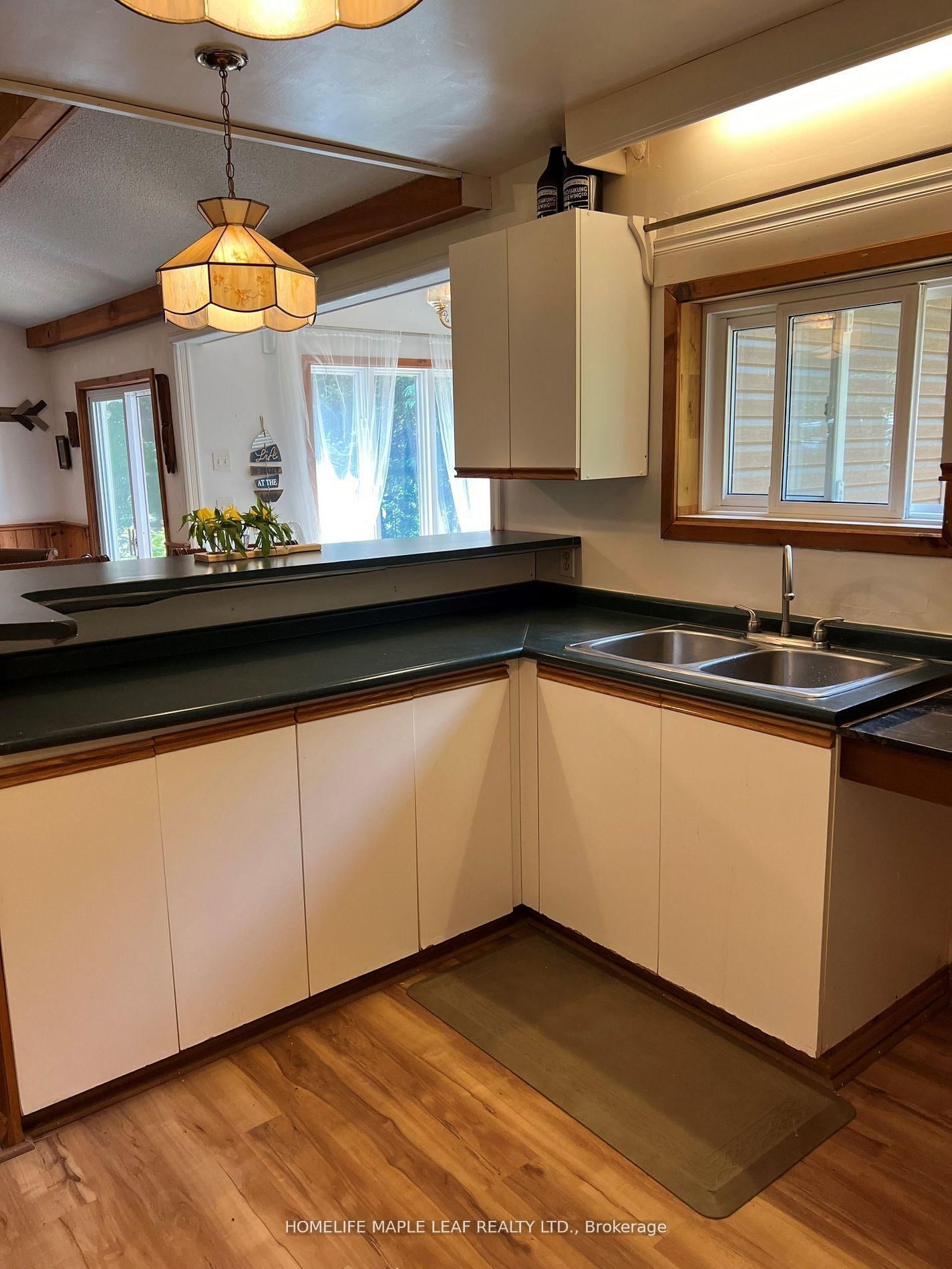 16431 Hwy 35 • Algonquin Highlands, ON photo 12
