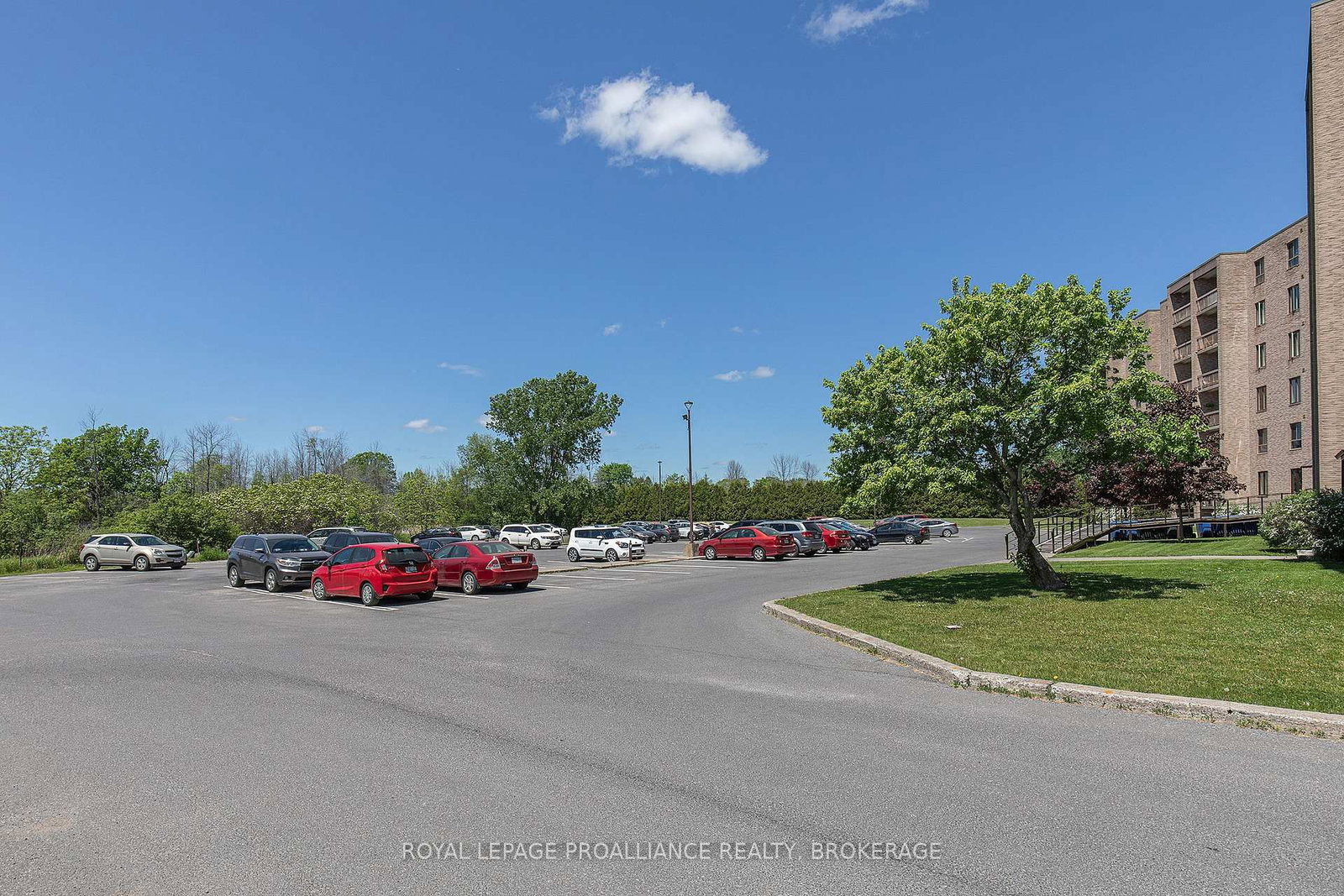 358 Queen Mary Road • #609 • Kingston, ON photo 4