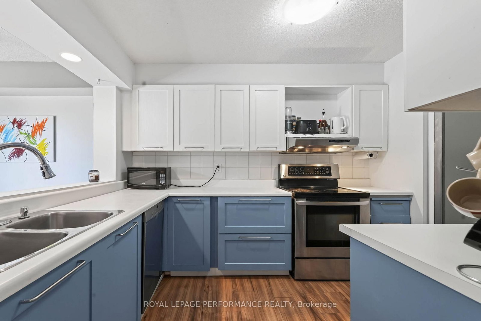 1589 St Bernard Street • #502 • Ottawa, ON photo 11