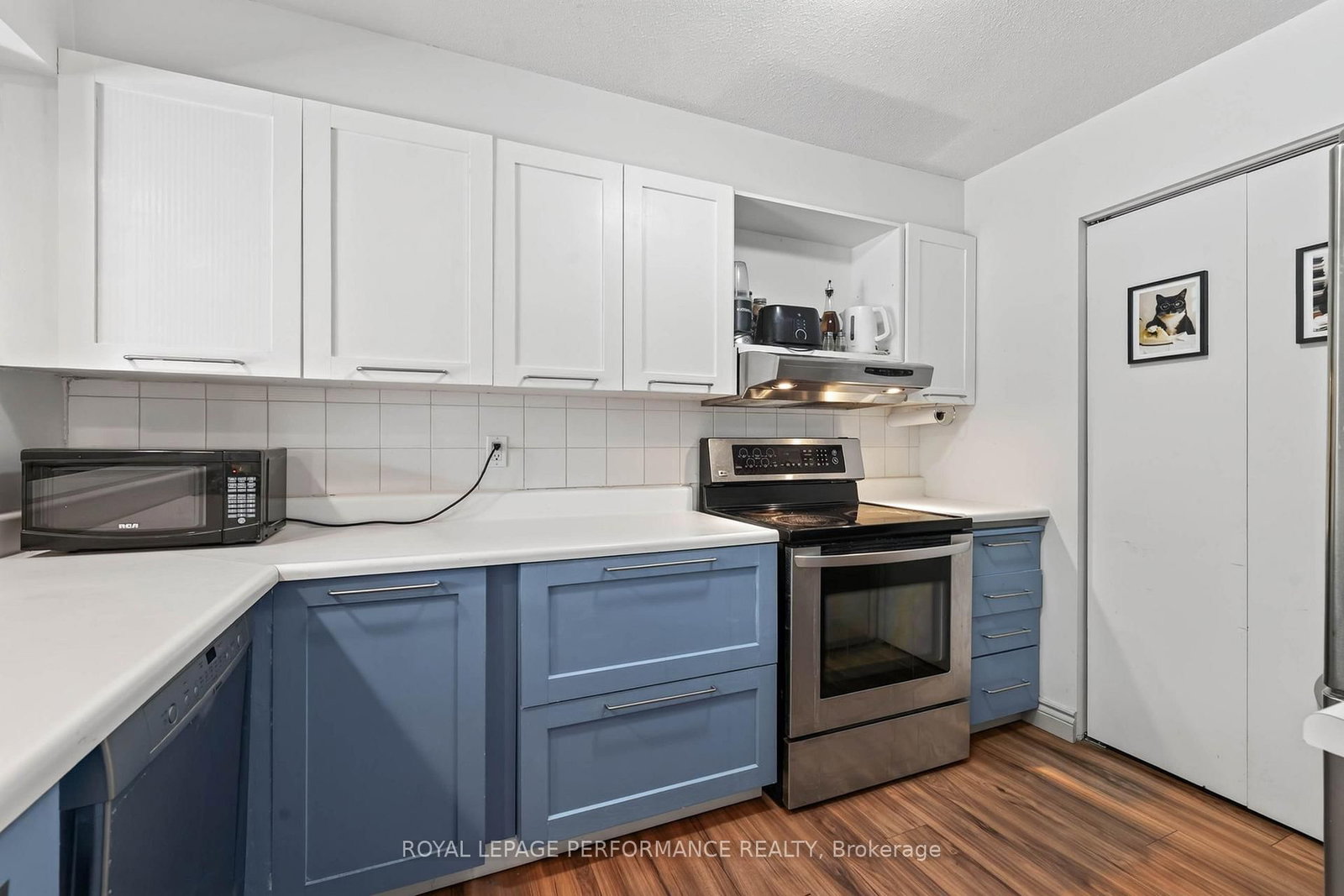 1589 St Bernard Street • #502 • Ottawa, ON photo 12