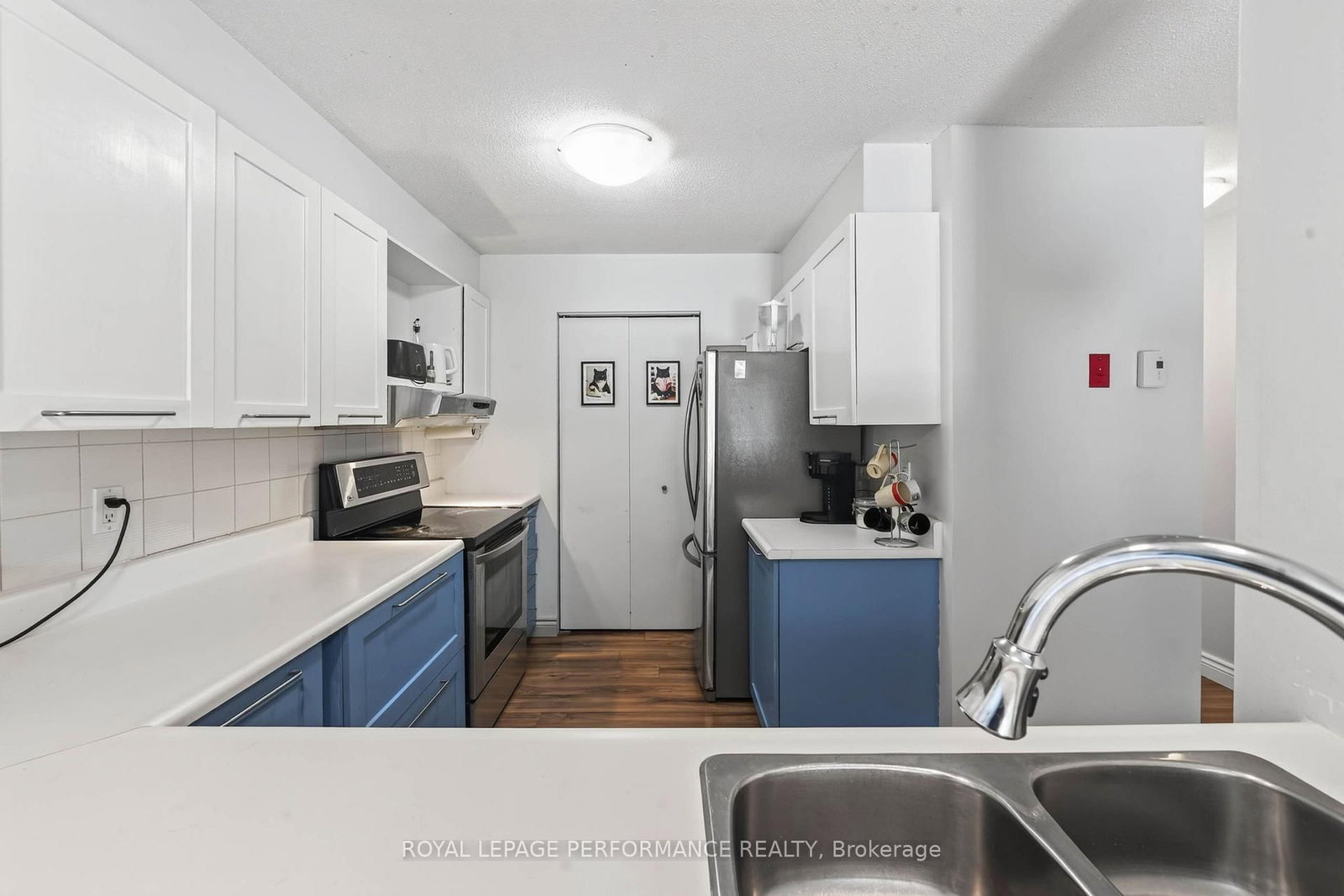 1589 St Bernard Street • #502 • Ottawa, ON photo 17