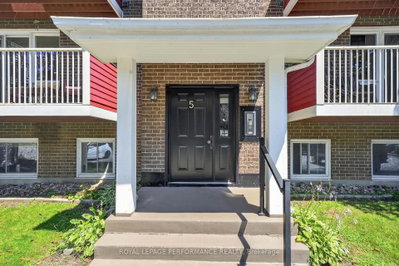 1589 St Bernard Street • #502 • Ottawa, ON photo 2