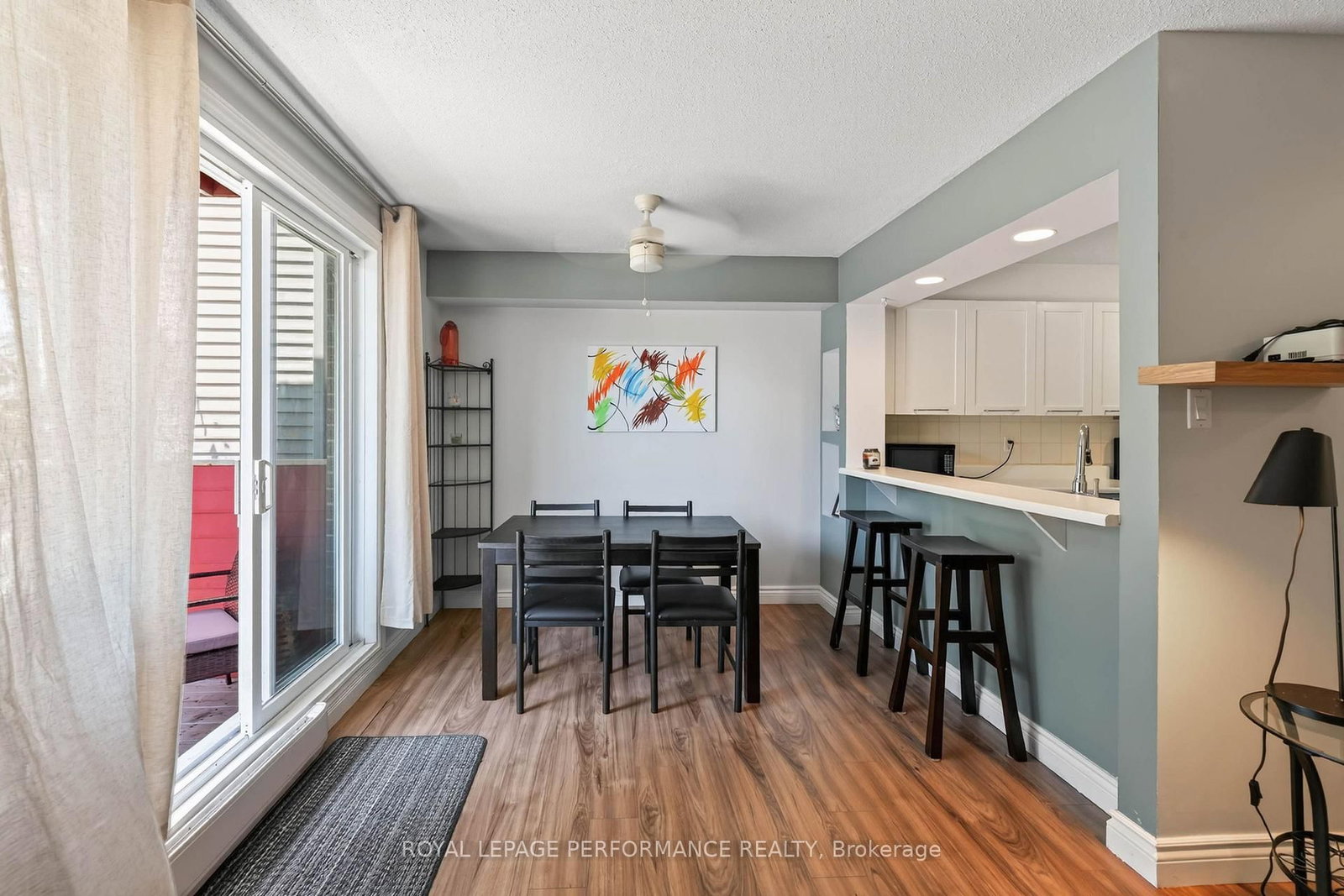 1589 St Bernard Street • #502 • Ottawa, ON photo 7