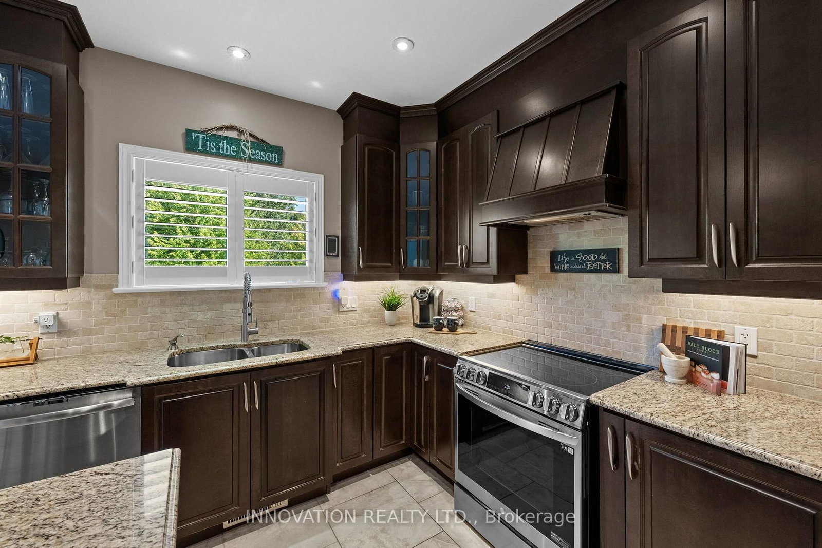 54 Frances Colbert Avenue • Carp, ON photo 11