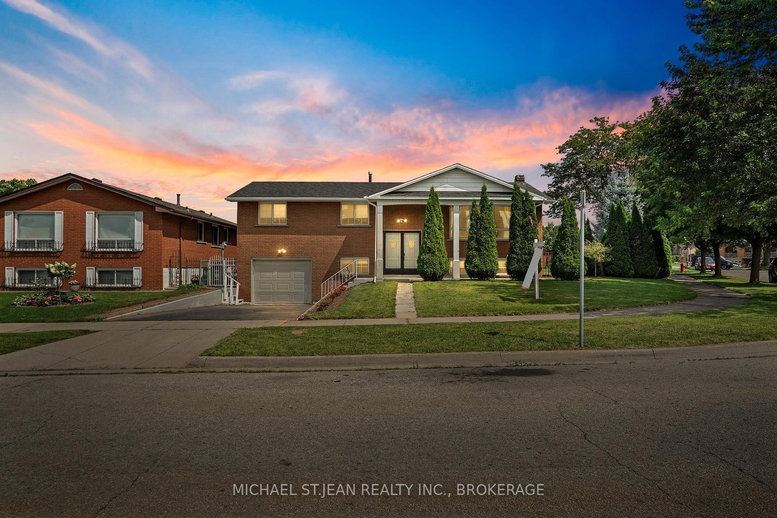 72 Eastbury Drive • Hamilton, ON photo 1