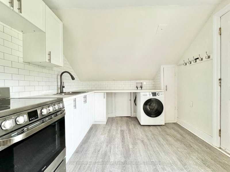 Upper - 232 Grantham Avenue