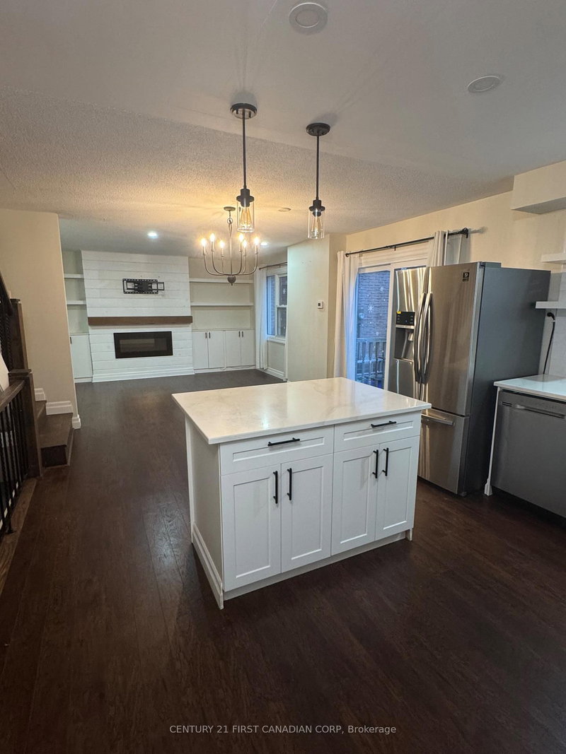 6 - 230 CLARKE Road