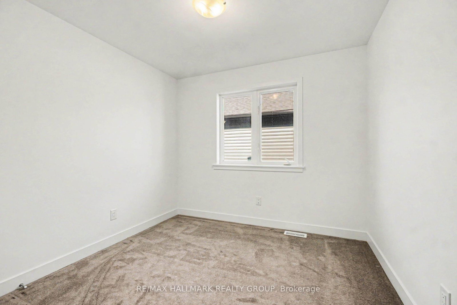 257 Joshua Street • Ottawa, ON photo 17