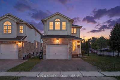 71 Peach Blossom Crescent