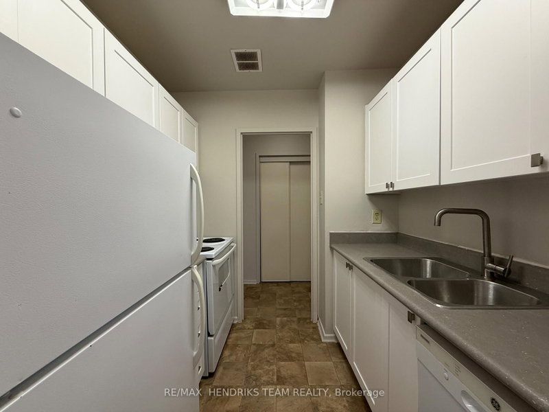 303 - 49 Leaside Drive